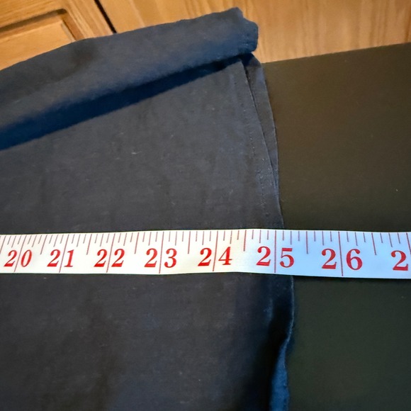 GAP Black XL V-Neck Top Ruffle Neckline Short Sleeve Blouse XL - Picture 7 of 8